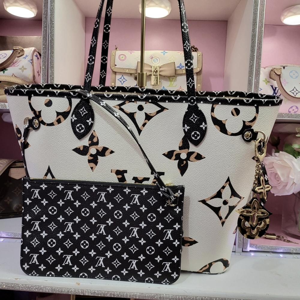 Louis Vuitton Limited Edition Jungle Monogram Giant Neverfull